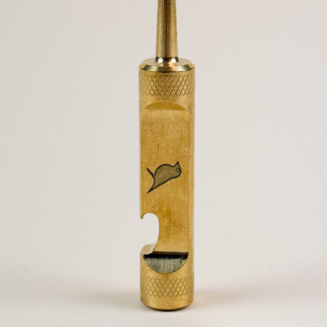 THE GOLDFINCH DIVOT TOOL