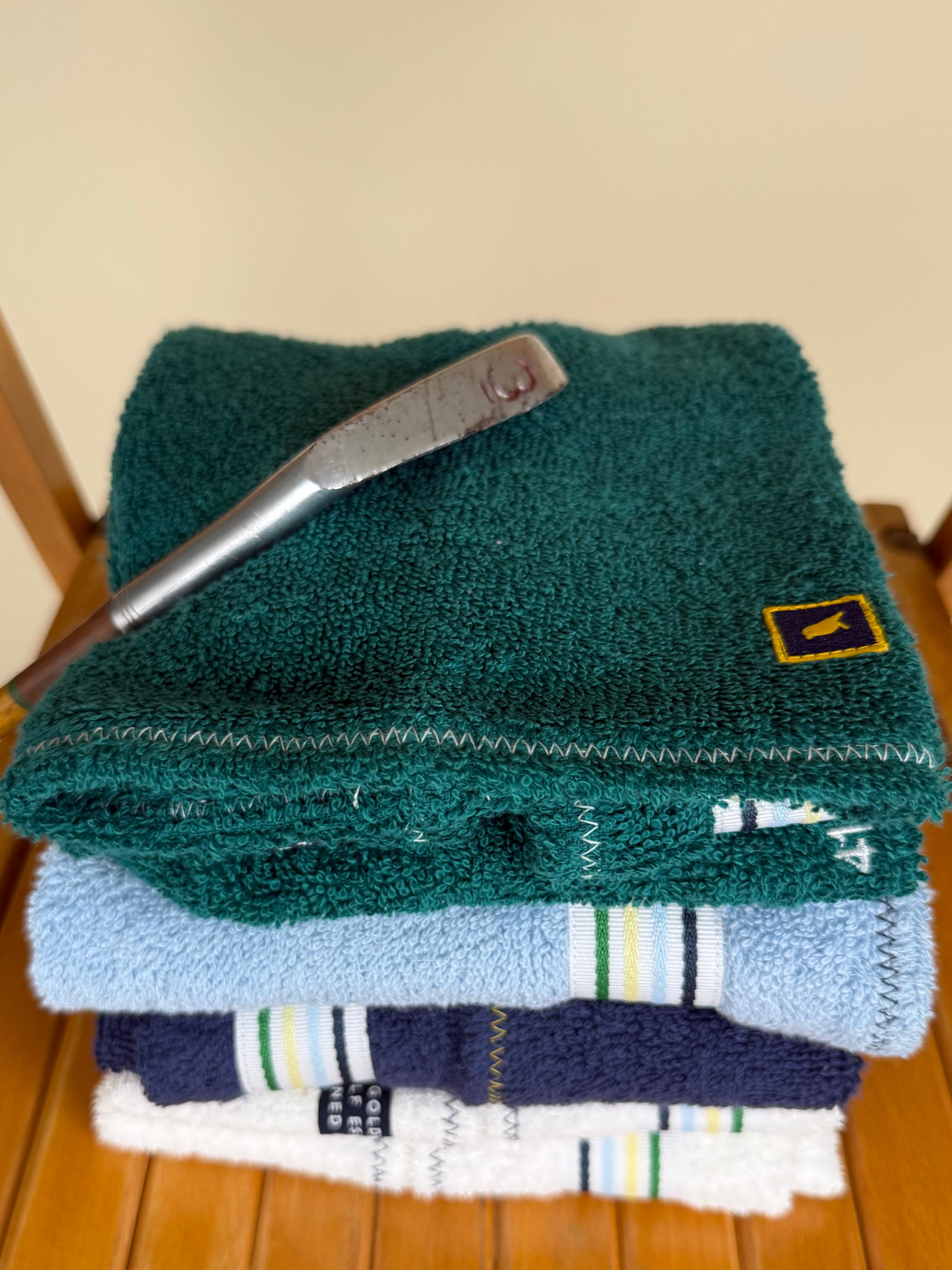 WALKERS TOWEL (GREEN) – goldfinch golf WALKERS TOWEL (GREEN) – goldfinch golf